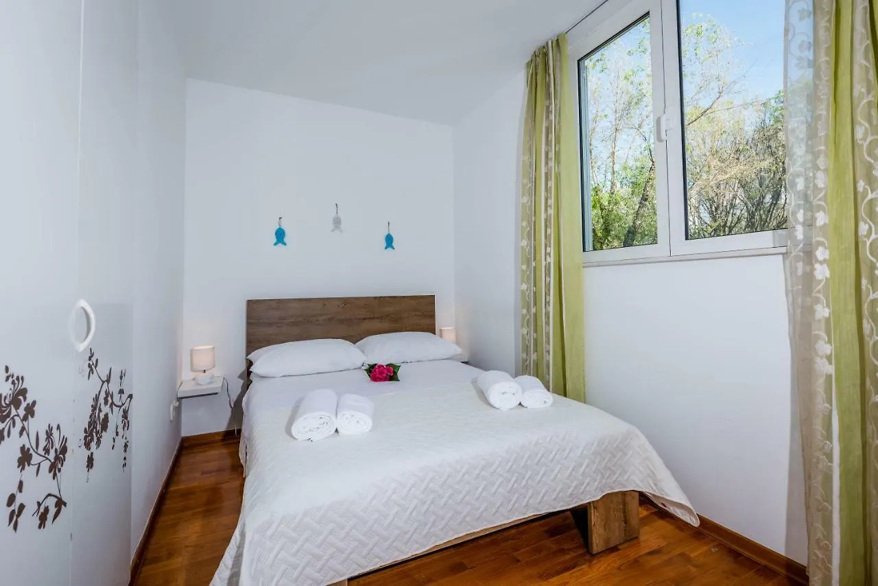 Summer Dream Apartment Split