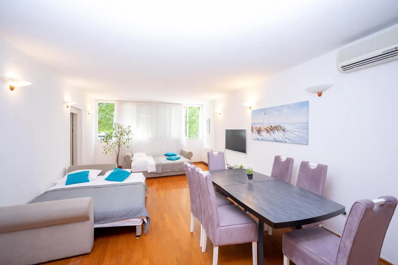 Summer Dream Apartment Split