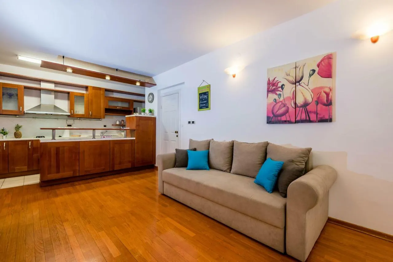 Summer Dream Apartment Split